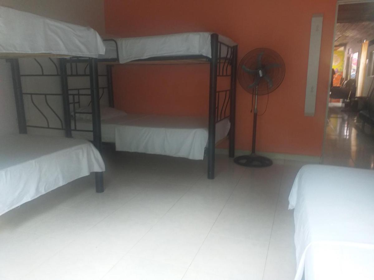 Backpackers And Travellers Hostel Neiva  Dış mekan fotoğraf