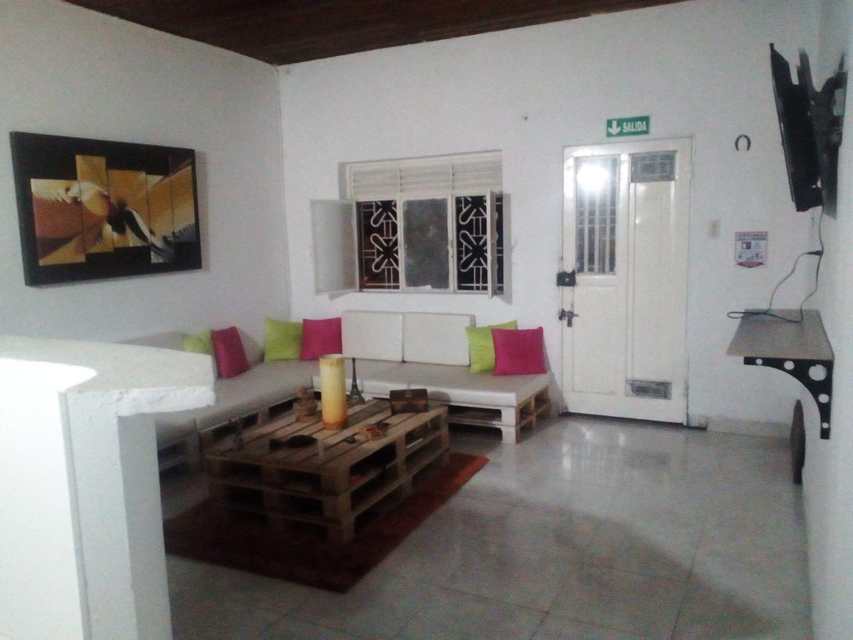Backpackers And Travellers Hostel Neiva  Dış mekan fotoğraf