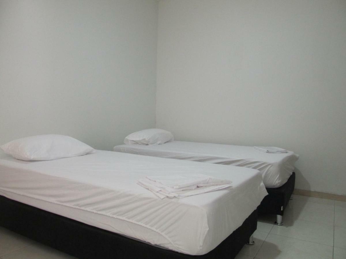 Backpackers And Travellers Hostel Neiva  Dış mekan fotoğraf