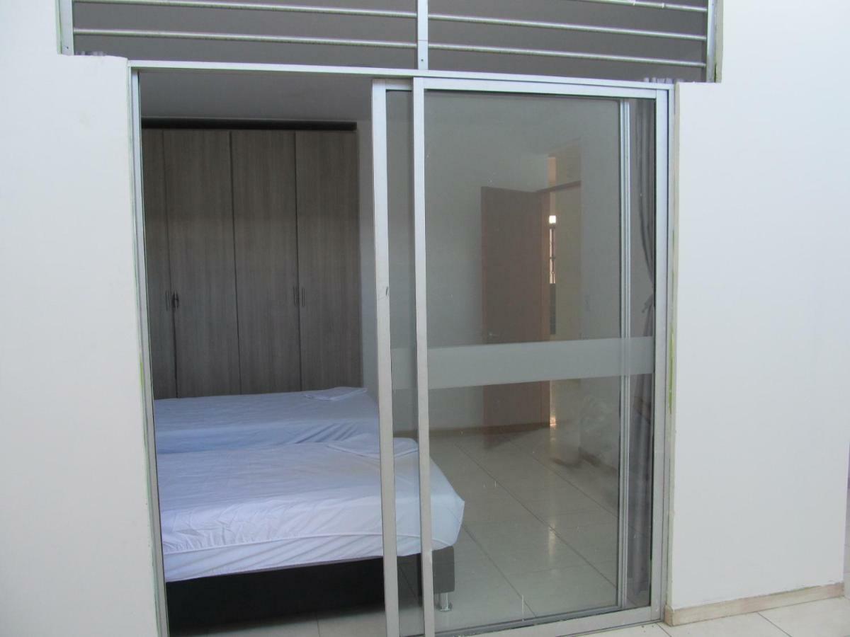 Backpackers And Travellers Hostel Neiva  Dış mekan fotoğraf