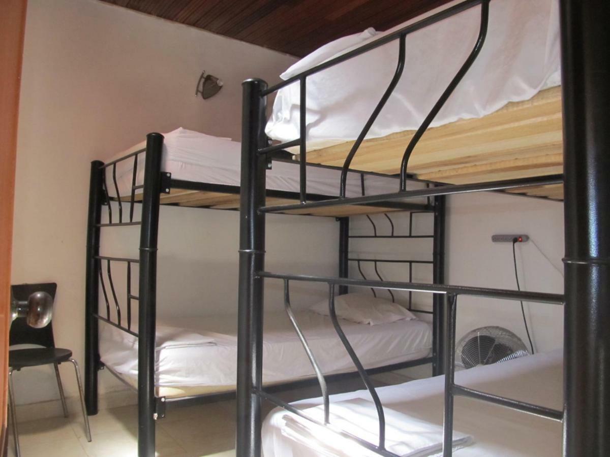 Backpackers And Travellers Hostel Neiva  Dış mekan fotoğraf