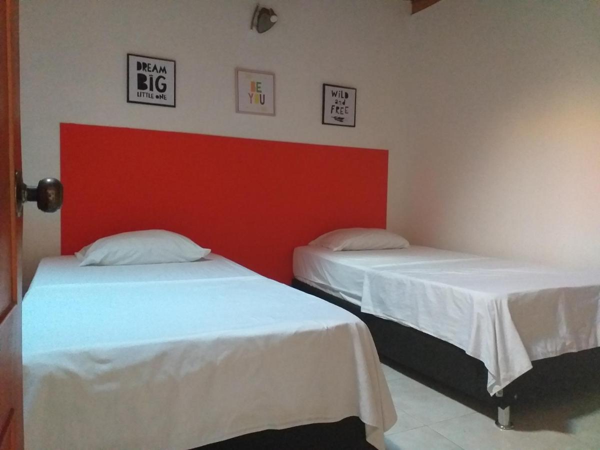 Backpackers And Travellers Hostel Neiva  Dış mekan fotoğraf
